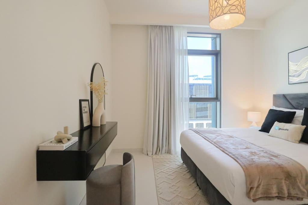 Higuests - Emaar Beachfront Haven With Majestic Marina Views Apartment *